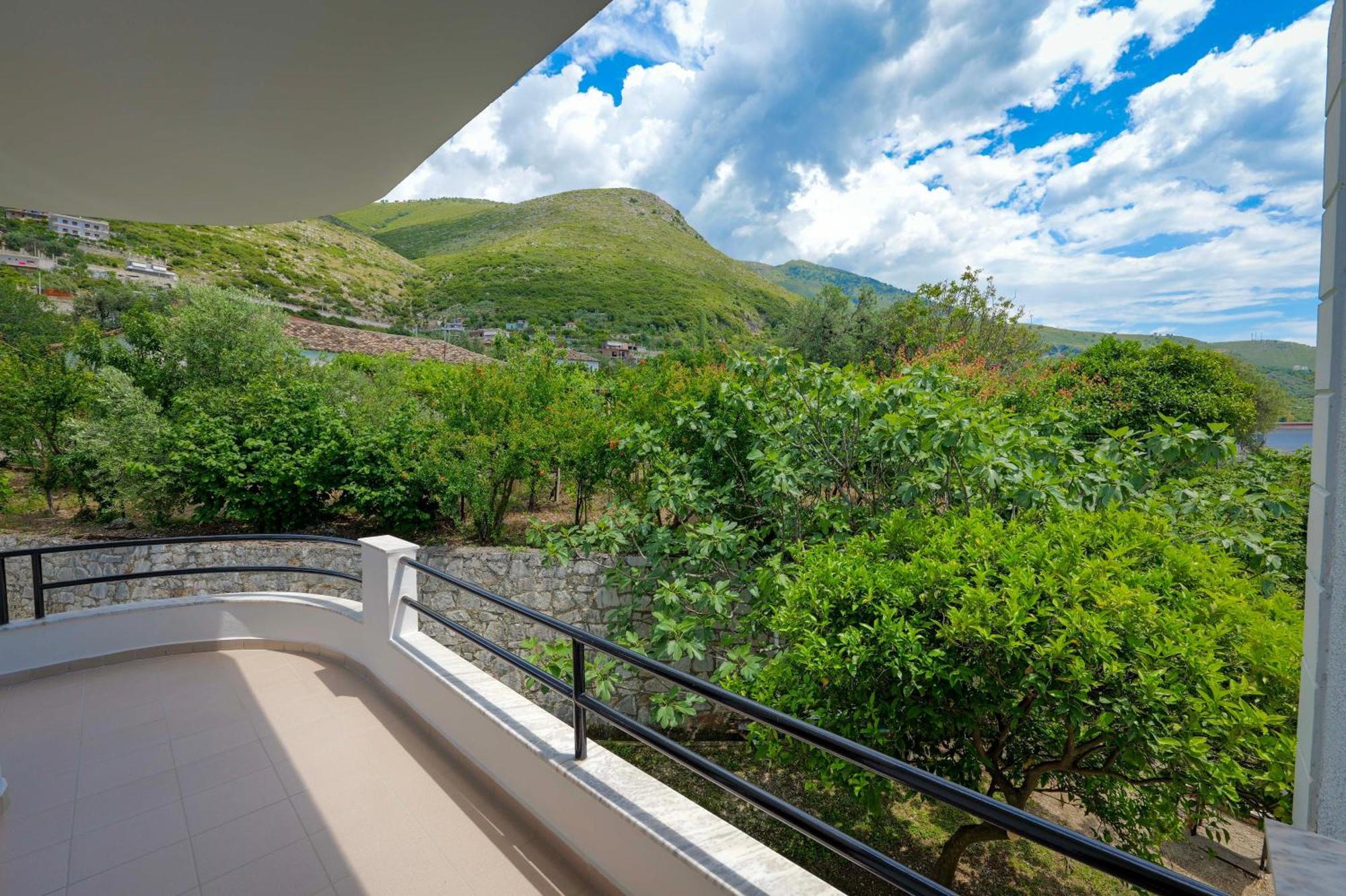 Villa Pargua Borsh Exterior photo